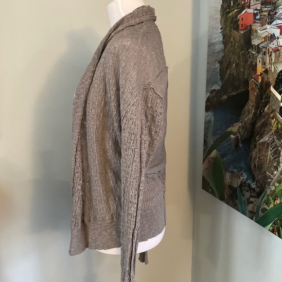 KENSIE Open Knit Shrug Size Medium - Picture 4 of 10